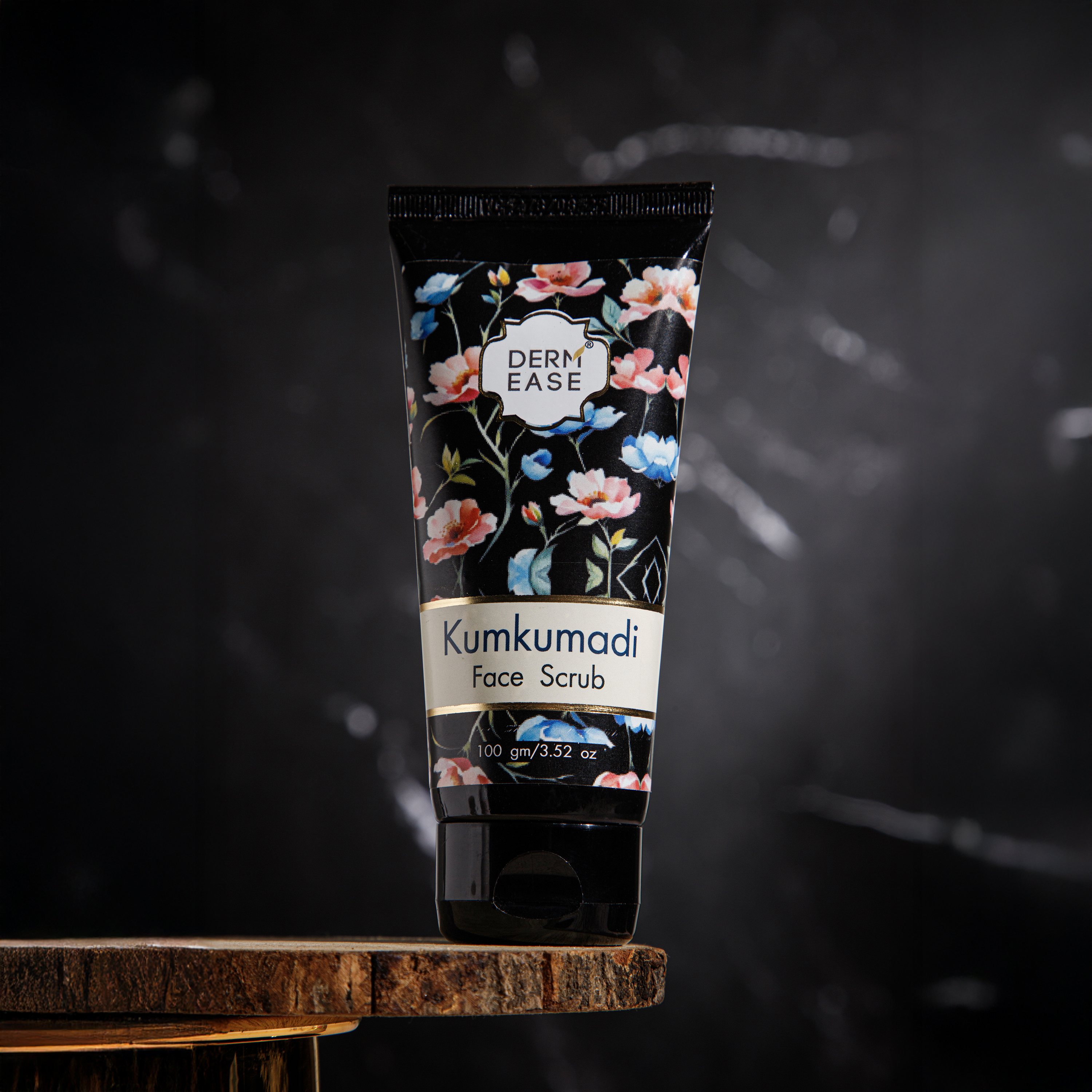 DERM EASE KUMKUMADI FACE SCRUB